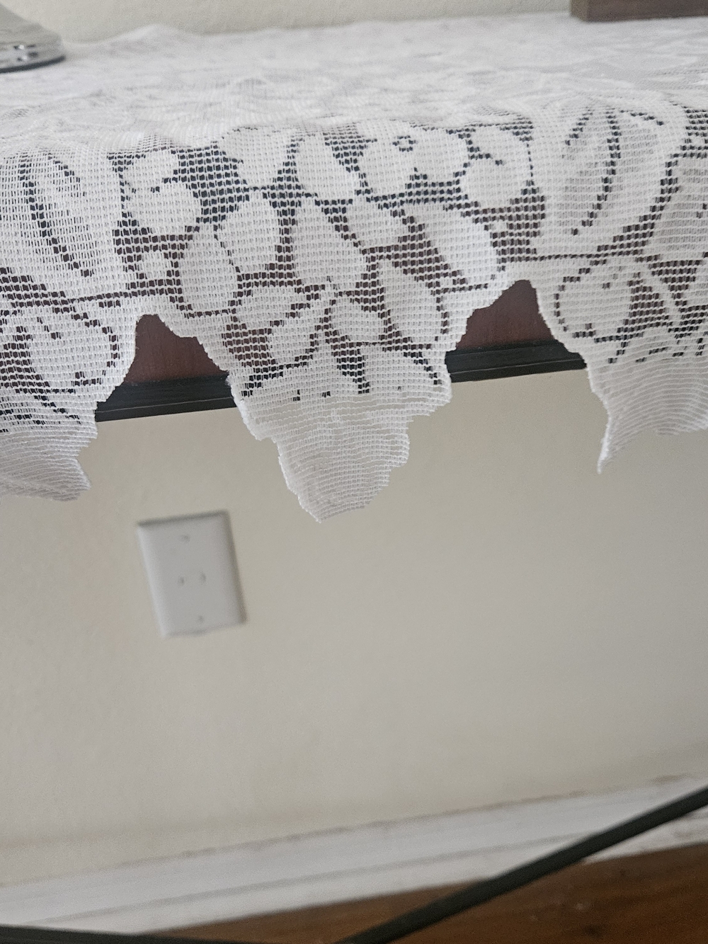 Delicate Cottagecore Home Decor White Lace Table Runner with Floral Pattern